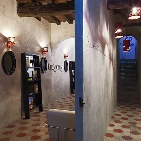 Casa De' Coronari Gasthuis 4*